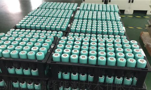 下載 (1).jpg 下載 (1).jpg